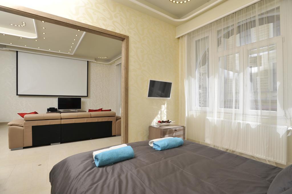 Basilica Grand Luxury In The Historic Center *