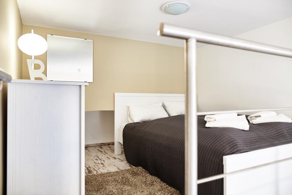 Flat At Lovolde Square Apartment Budapest