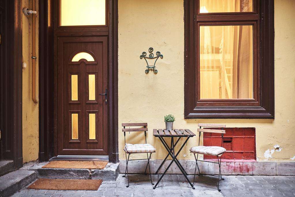 Flat At Lovolde Square *