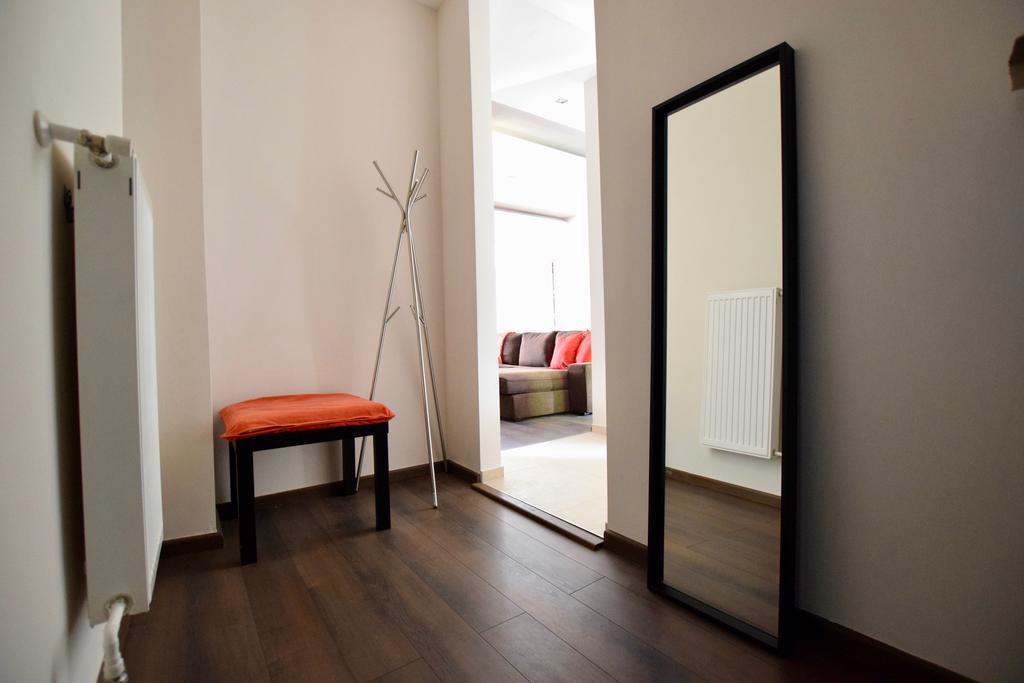 Standard By Hi5 - Close To Buda Castle