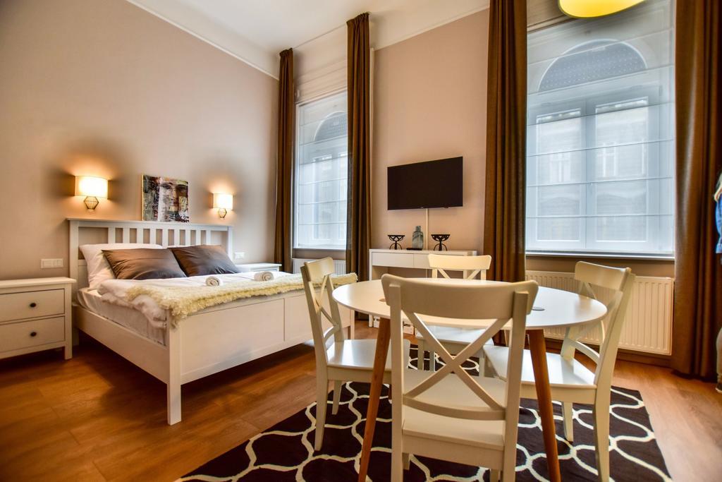 Central Studio Flats With Great Location Budapest