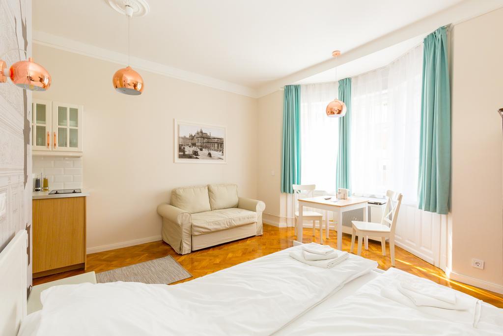 Otto Studios Apartmán