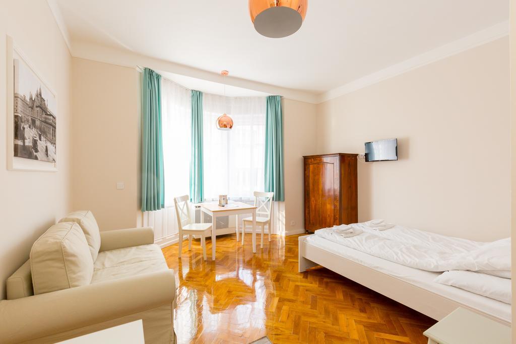 Otto Studios Apartmán *