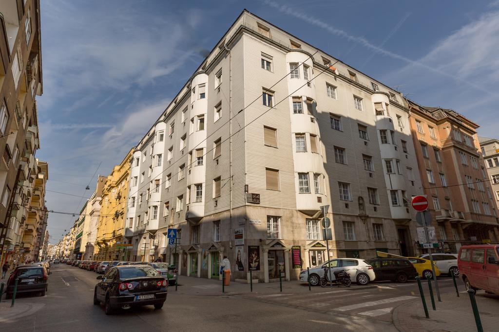 Otto Studios Apartmán *