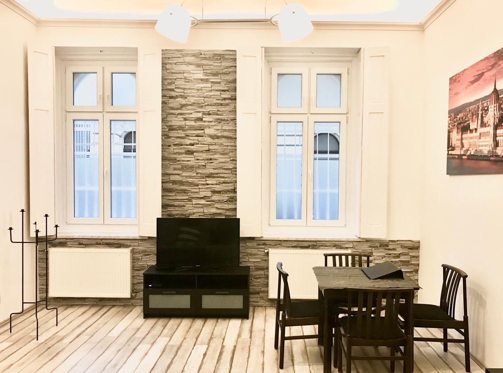 Homelike Luxury Flat On Gyulai Pál * Budapest