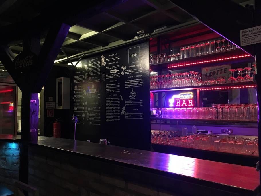 The Bachelor Bar - Bunker | Private Club Сasa de vacaciones