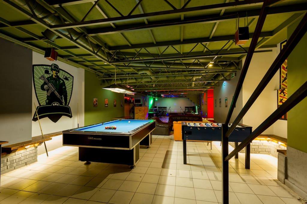 The Bachelor Bar - Bunker | Private Club Сasa de vacaciones *