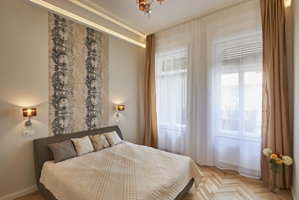 Apartment Falk Miksa *