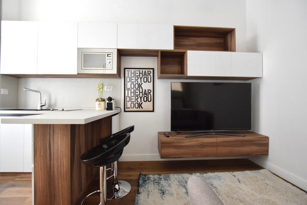 Luxury By Hi5 - Broadway * Budapest