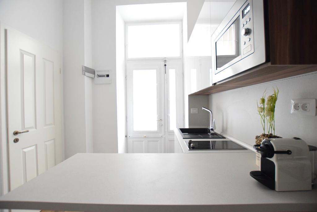 Luxury By Hi5 - Broadway Lägenhet Budapest