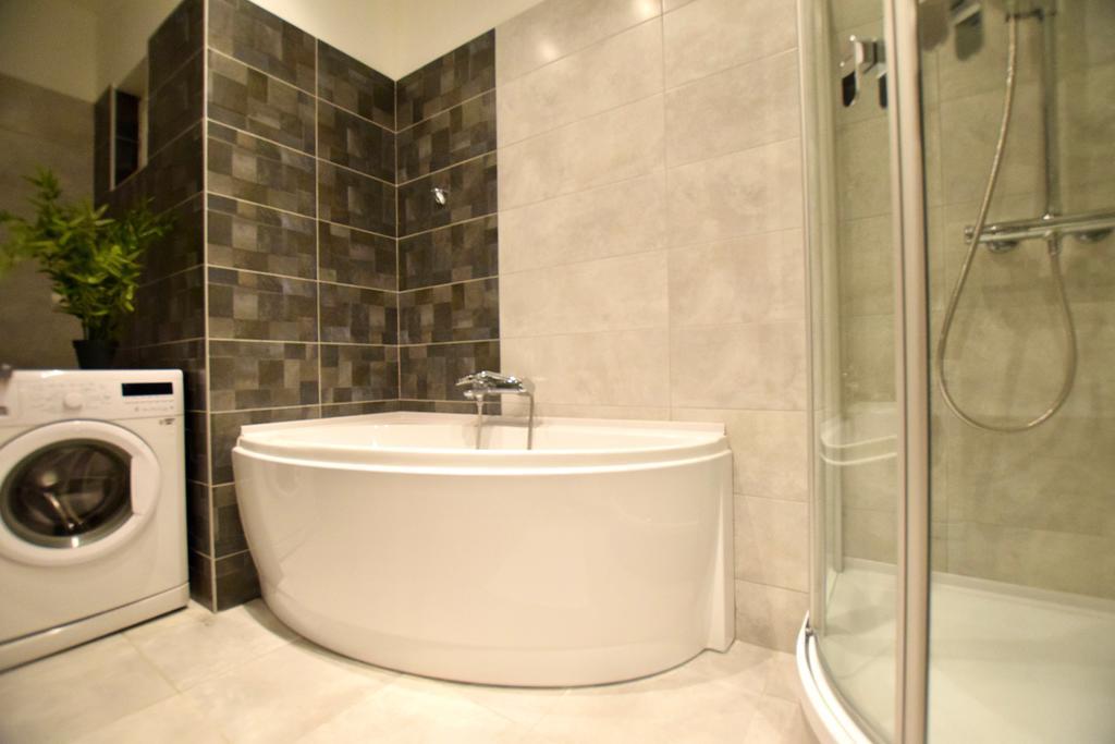 Standard By Hi5 - Close To Buda Castle *