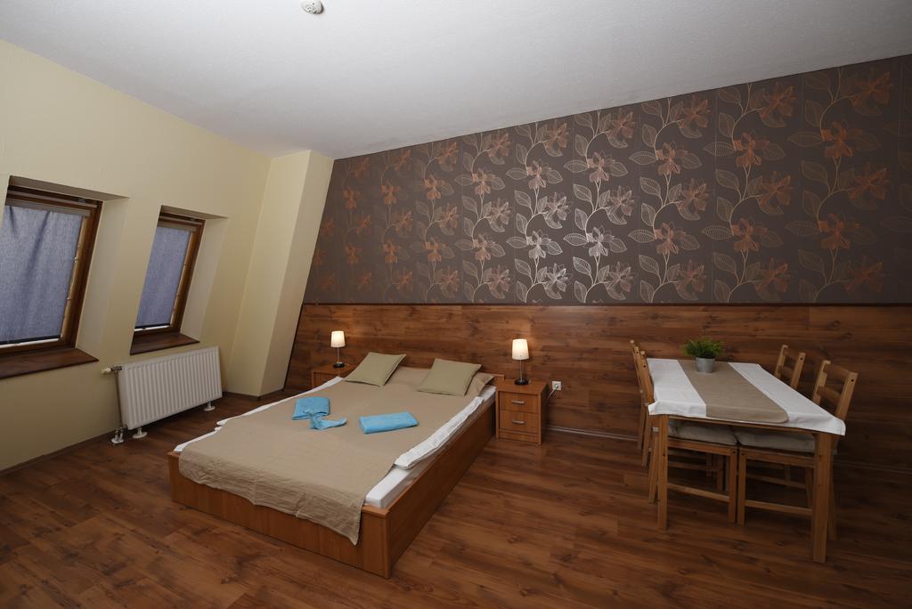 Matyas Aparthotel