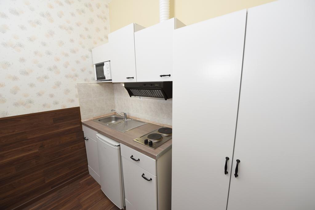 Matyas Aparthotel