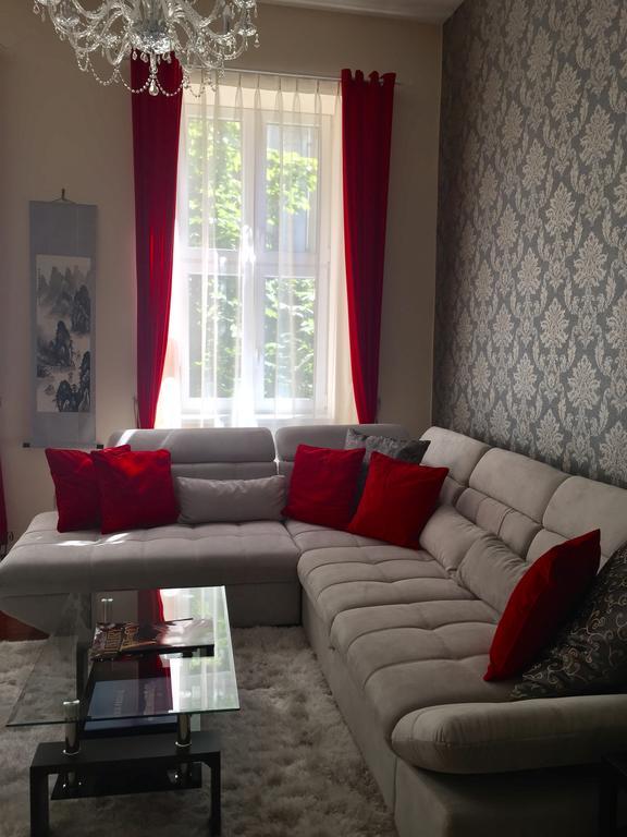 Paprika Deluxe Apartment *
