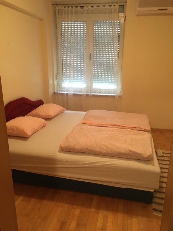 Viola * Budapest