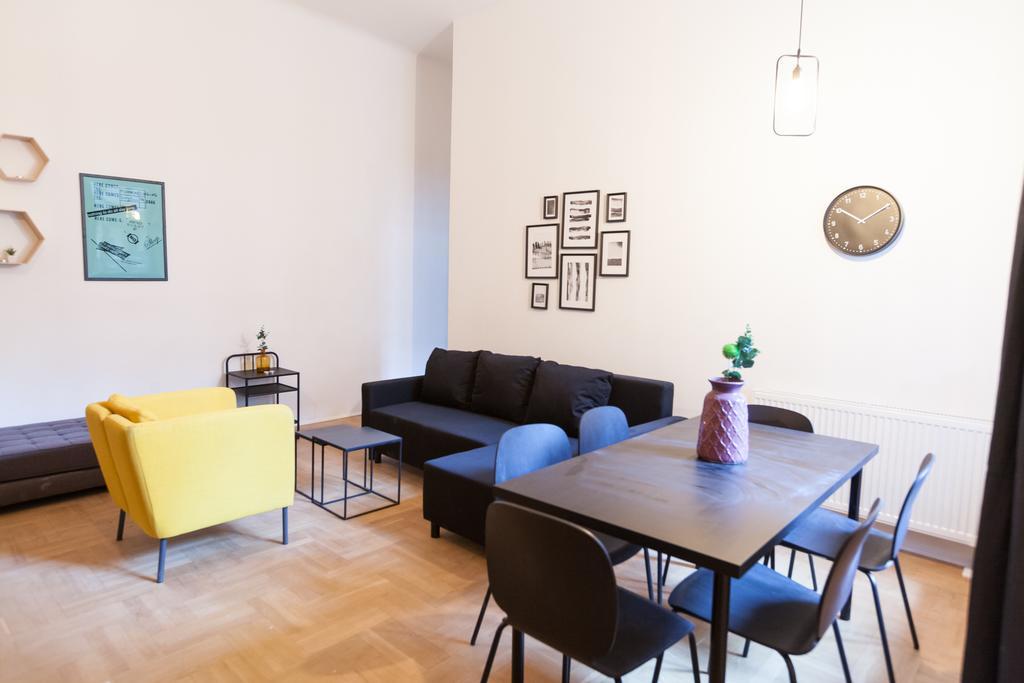 Stylish Ernesto * Budapest
