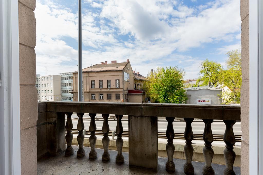 F4 Fiumei Budapest