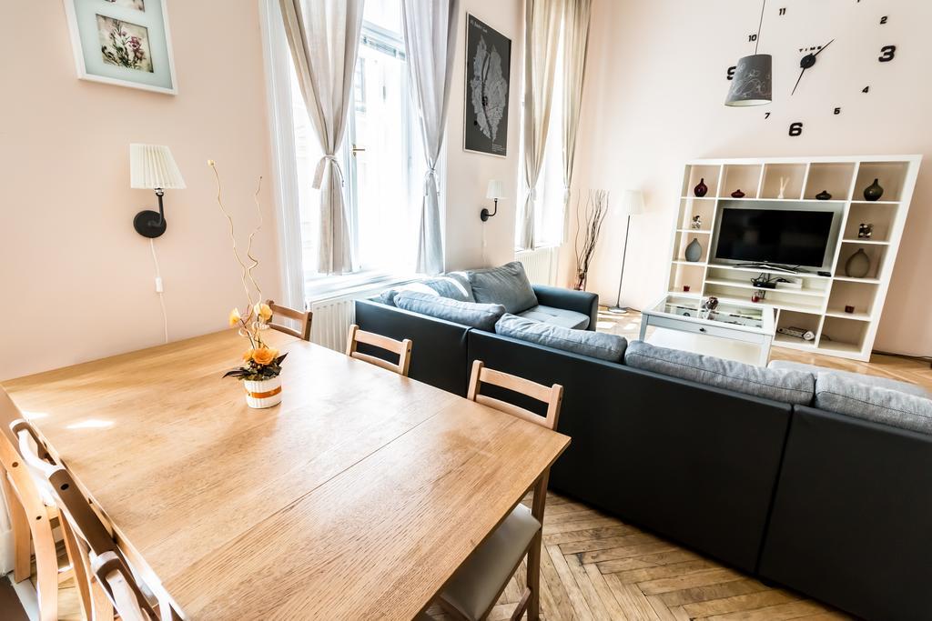 Bpr Koenig Design * Budapest