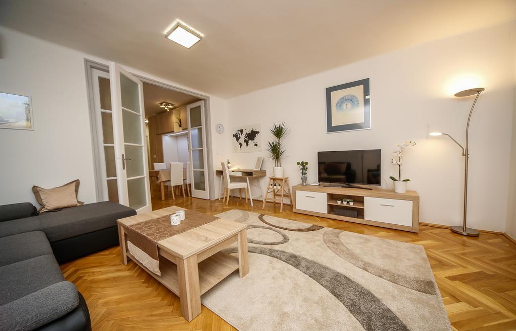 Stefania 35 * Budapest
