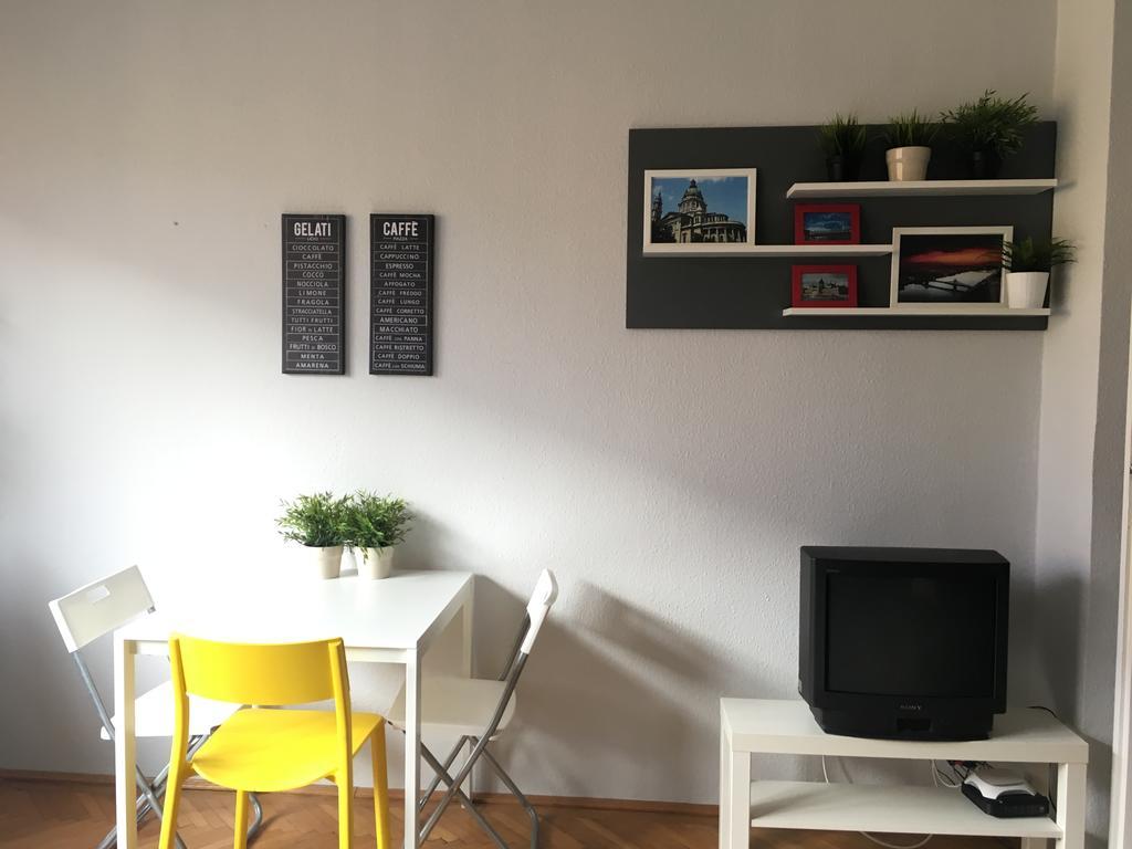 Budget By Hi5 - Váci Street 44 * Boedapest