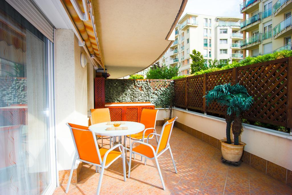 Peace Apartment
