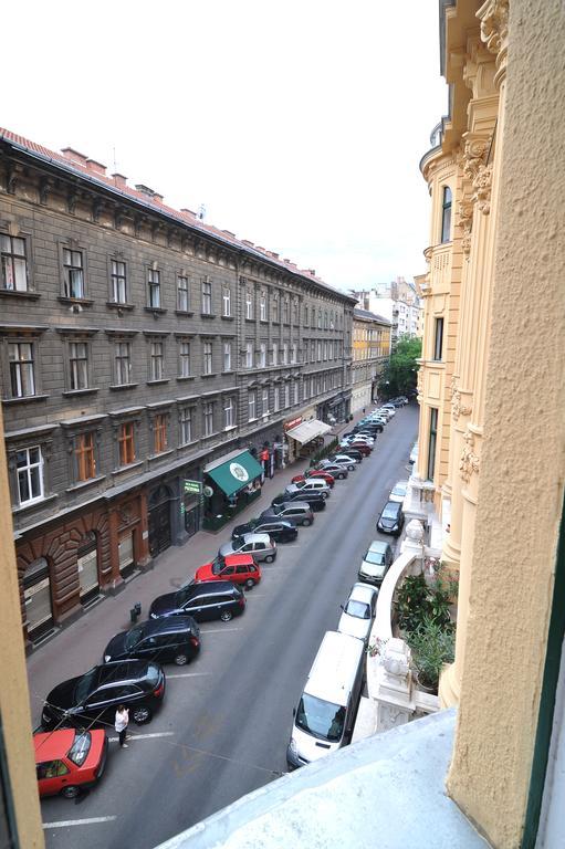 Apartment Victoria *