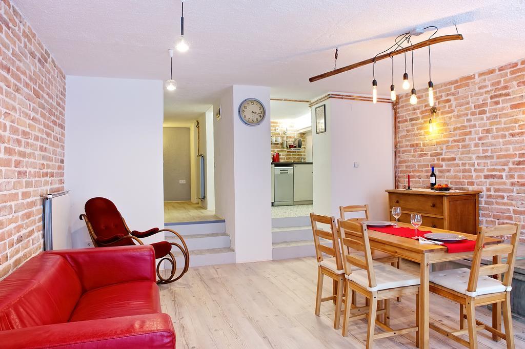 Lejlighed Unique Ping-pong Family Duplex In The Heart Of City *