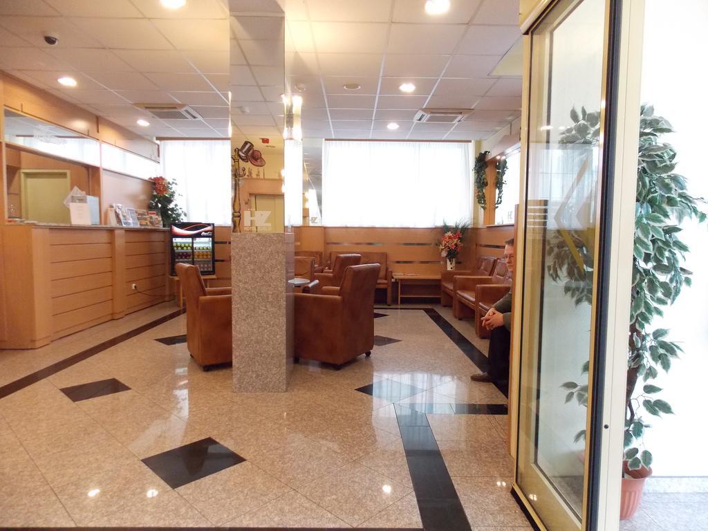 Zuglo Hotel