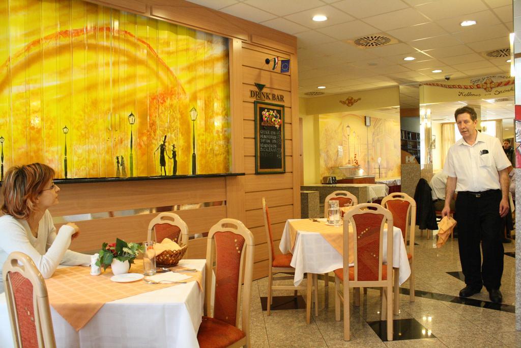 Zuglo Hotel 3*