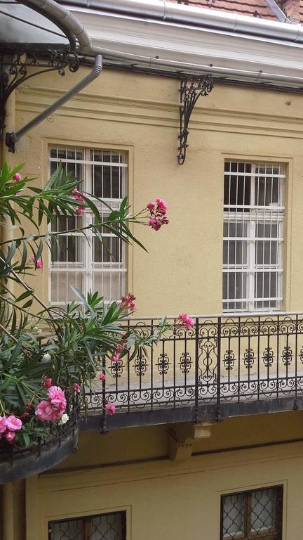 Apartamento In *
