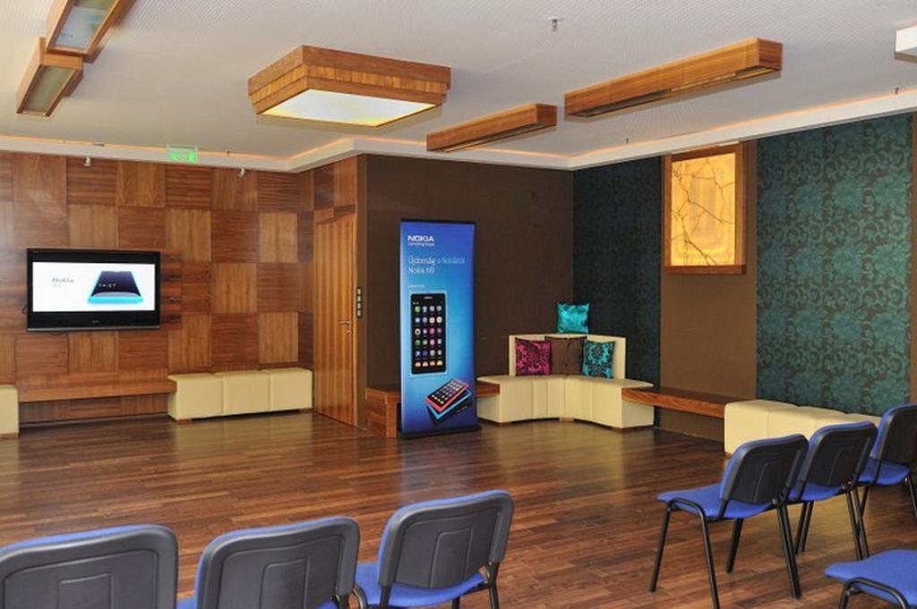 Luxury Downtown Aparthotel 4*