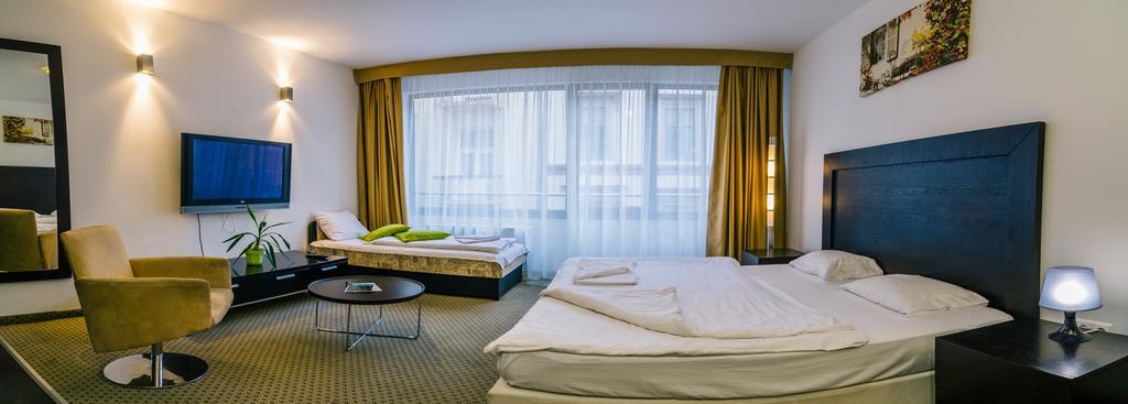 Gardens & Wellness Aparthotel 4*