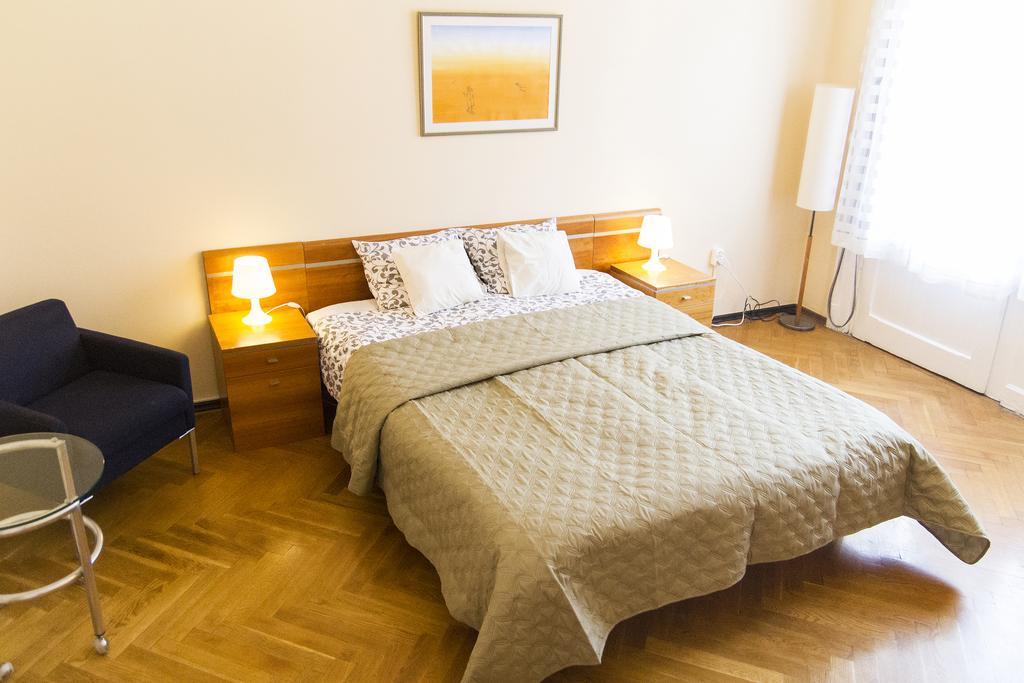 New Modern Homes Rakoczi 57 * Budapest