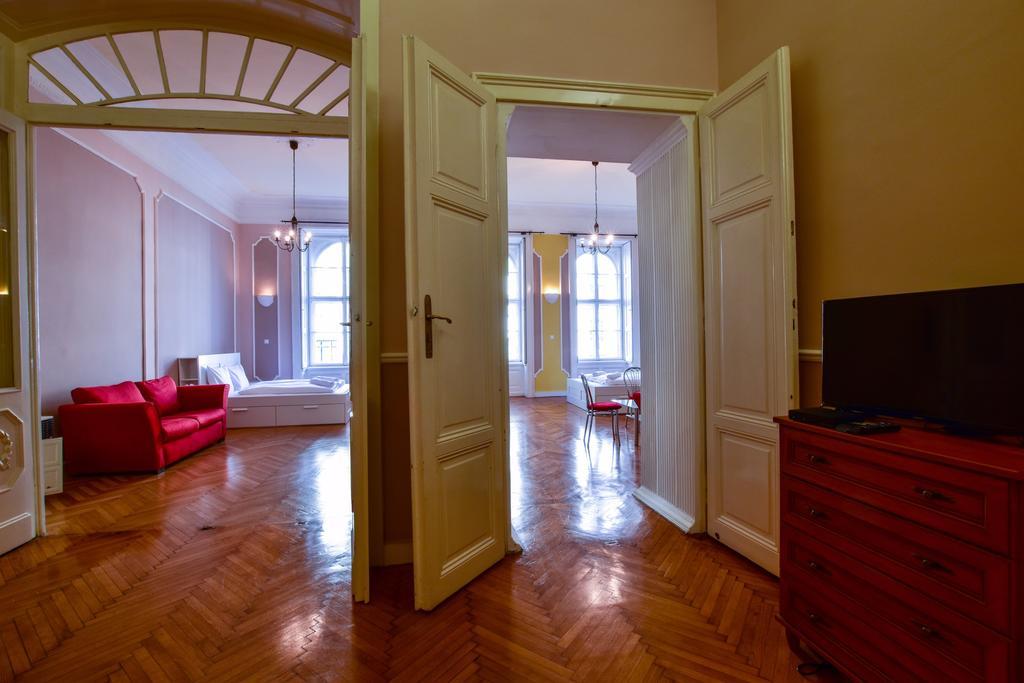 Luxurious 2-bedroom *