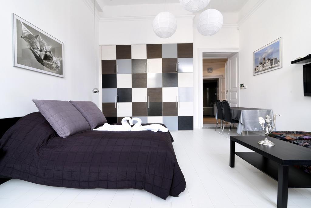 Downtown Deluxe Budapest