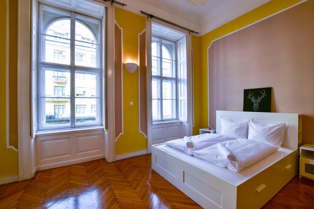 Luxurious 2-bedroom Budapest