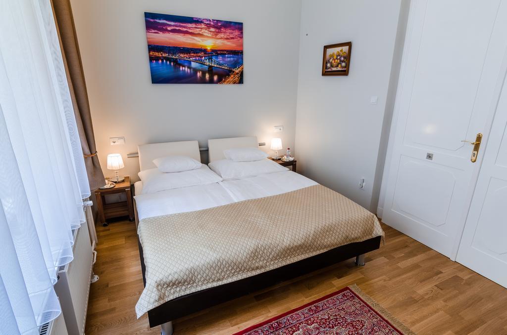 Anabelle Bed And Budapeszt