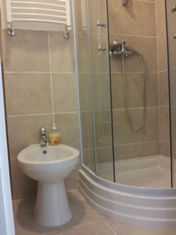 Anna 2 Bedrooms 2 Bathrooms 6 Bikes Apartment Budapest