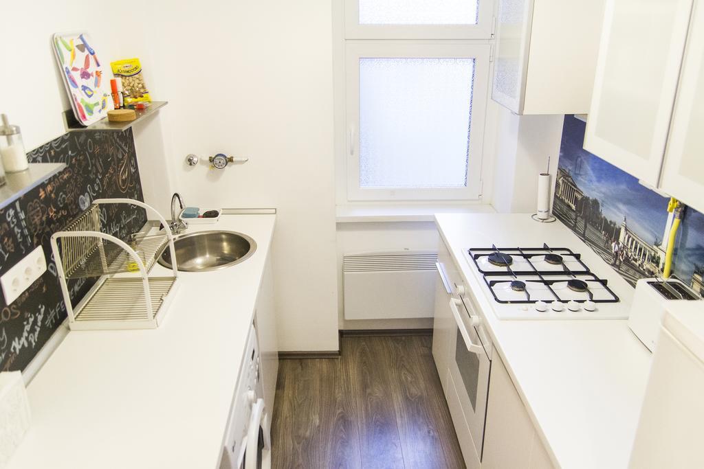 Bright 2br&ac At Astoria