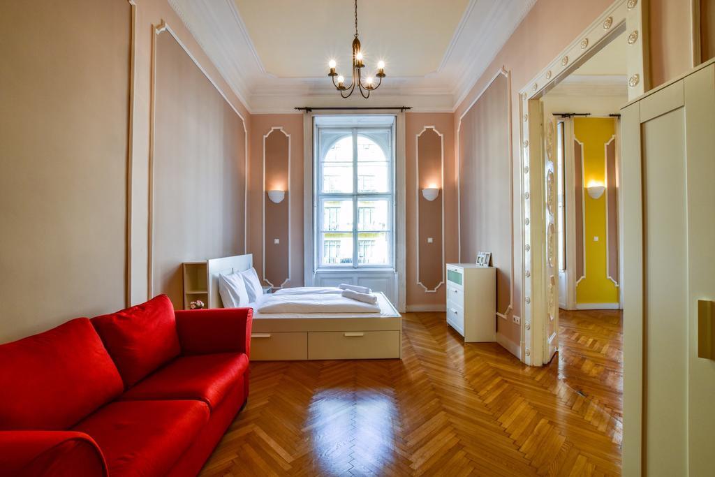 Luxurious 2-bedroom Appartamento