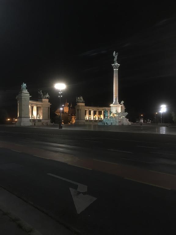 Apartman Vorosmarty Apartamento *