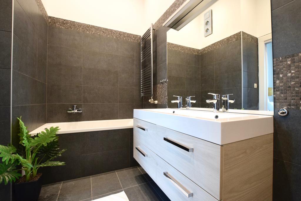 Luxury By Hi5 - Király Street *