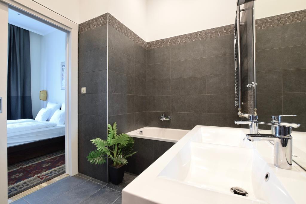 Luxury By Hi5 - Király Street *