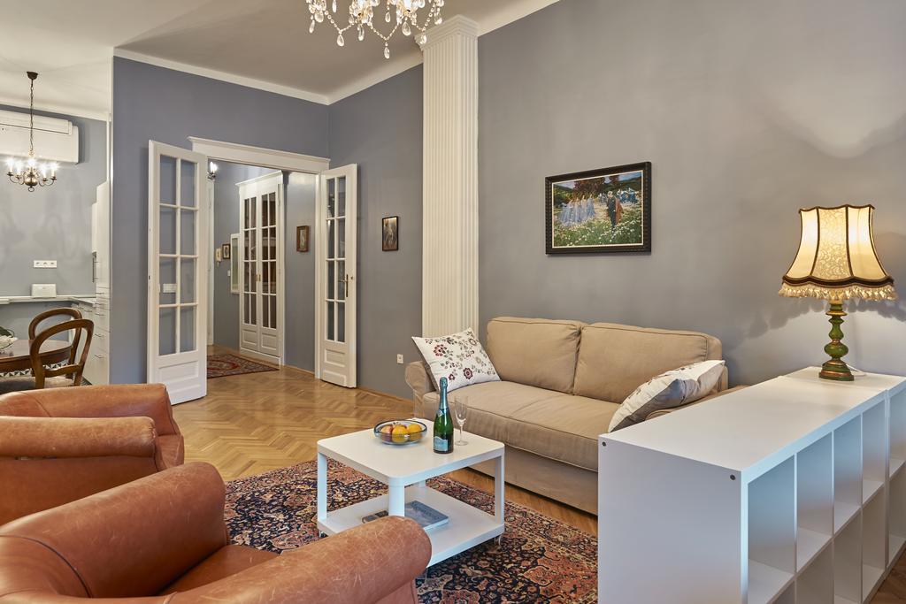 Schieszl 2 Apartment