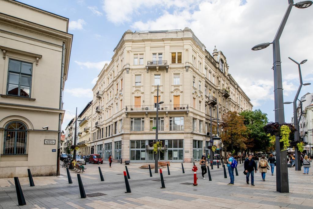 New Design - Egyetem Ter * Budapest