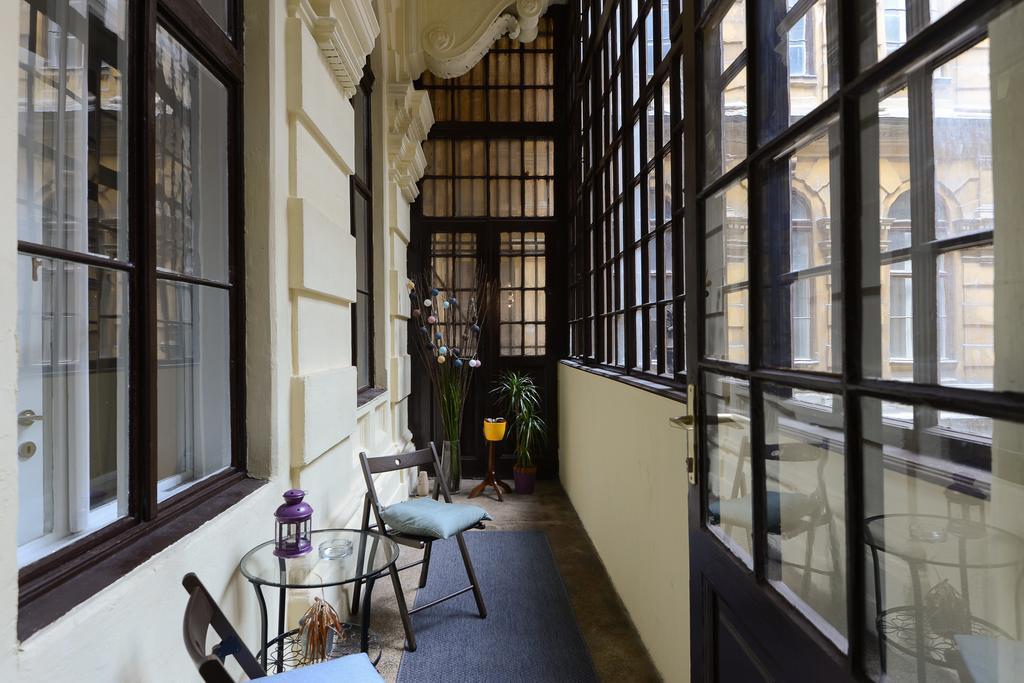 Spacious Evergreen In The Heart Of