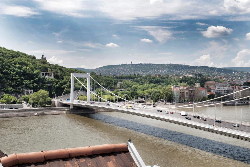 Riverside Flat With King Castle View Appartement