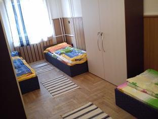 Violet Hostel Ostello *