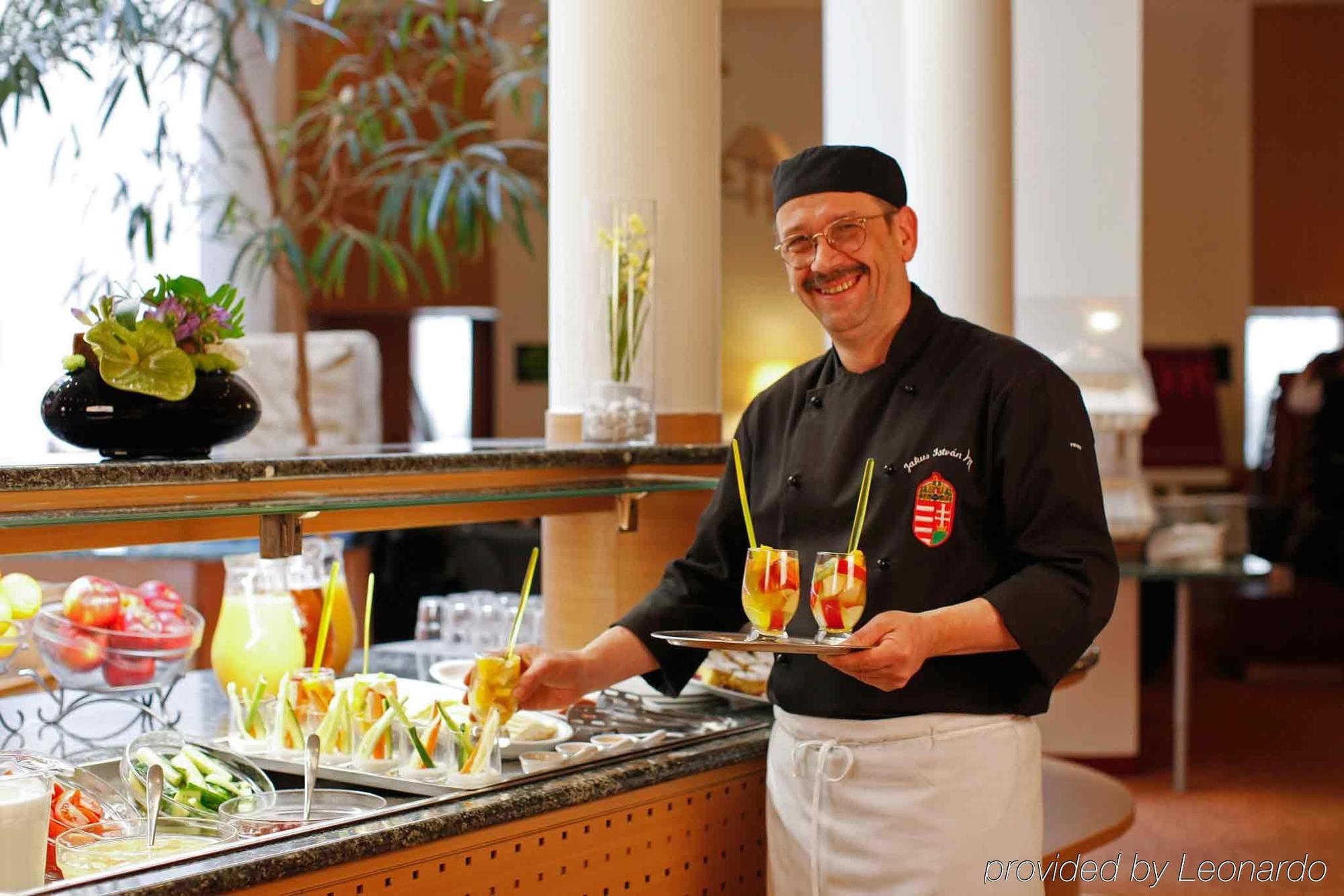 Ibis Styles Center 3*
