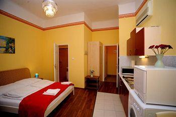 Apartamento Club &